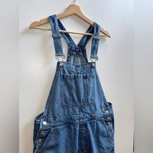 ❌SOLD❌Gap Jean Overalls Relaxed Fit 100% Cotton Women’s Size M